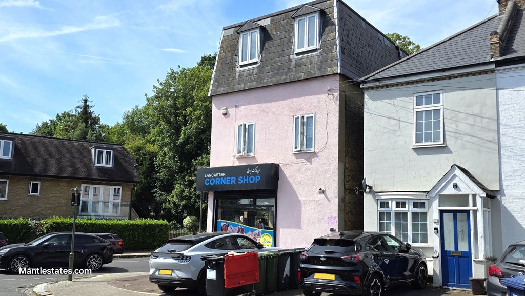 Property photo 1 of 14 2 Bed Flat To Rent Lancaster Road, East Barnet En4