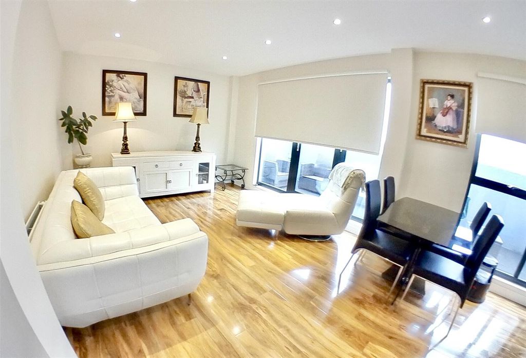 Property photo 1 of 10 Main Picture