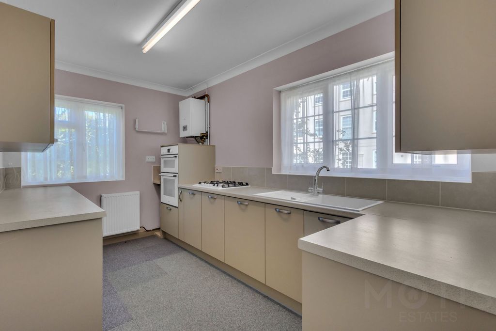 Property photo 3 of 18 Photo 4