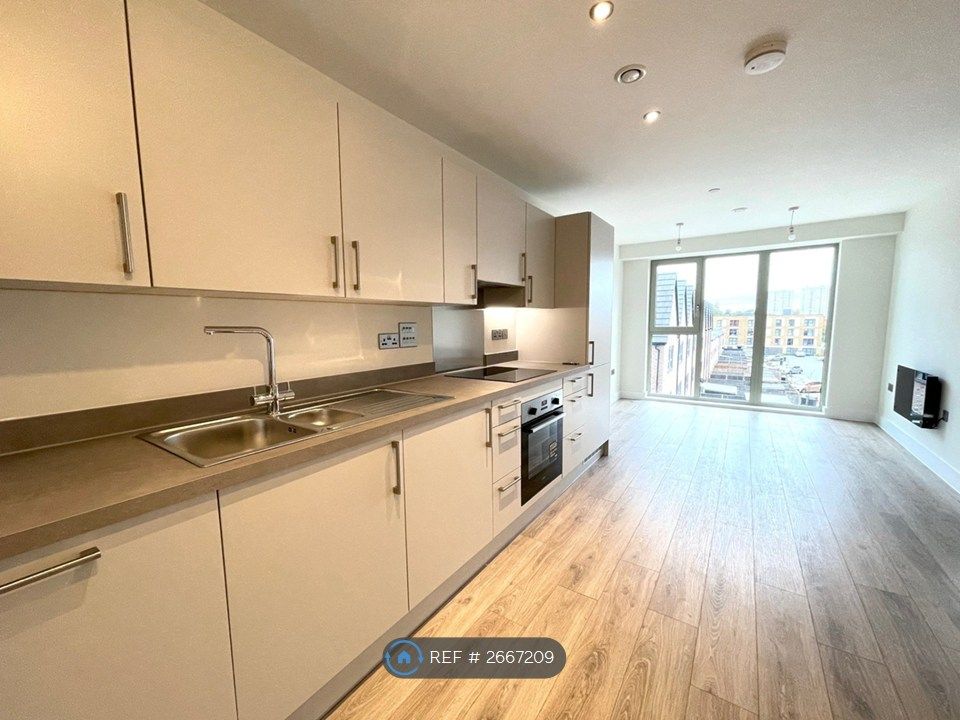 Property photo 3 of 25