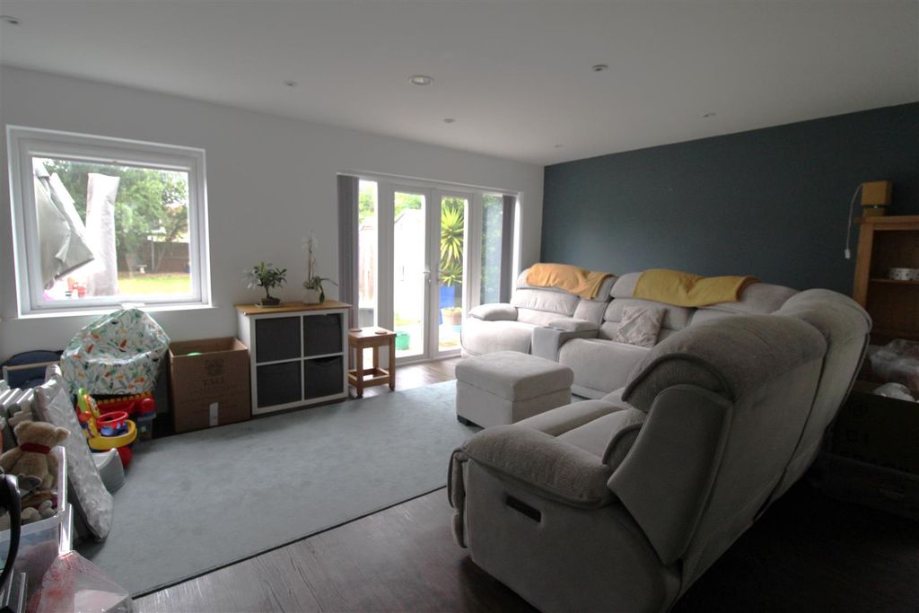 Property photo 2 of 12 Img_5233.Jpg