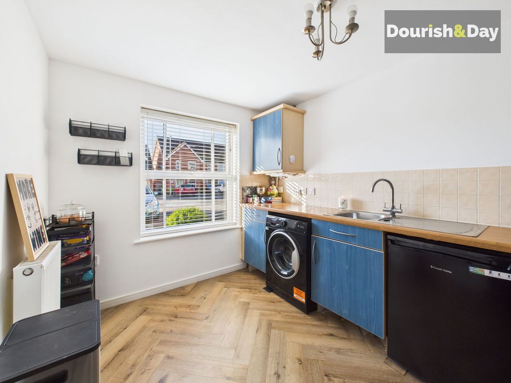 Property photo 3 of 19