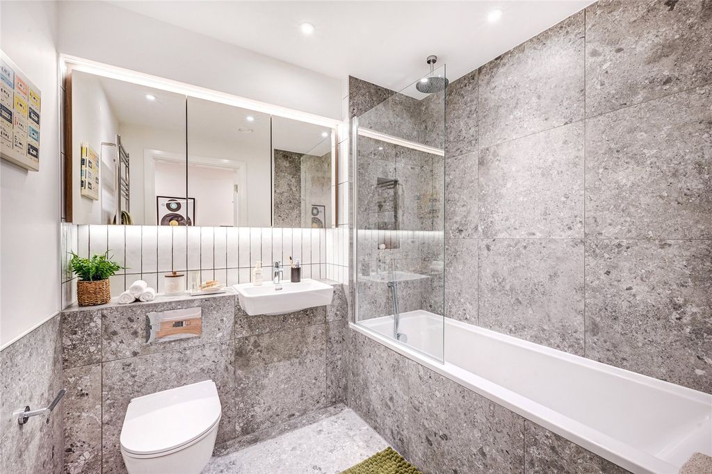 Property photo 3 of 20 Picture No. 14