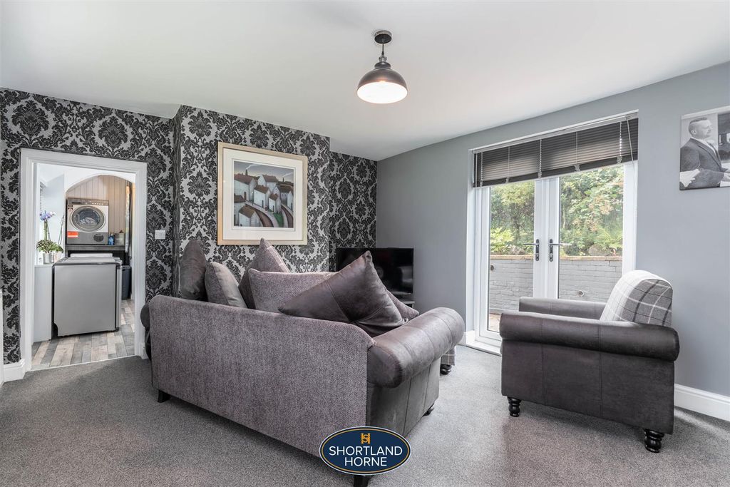 Property photo 2 of 17 P1167954-Edit.Jpg