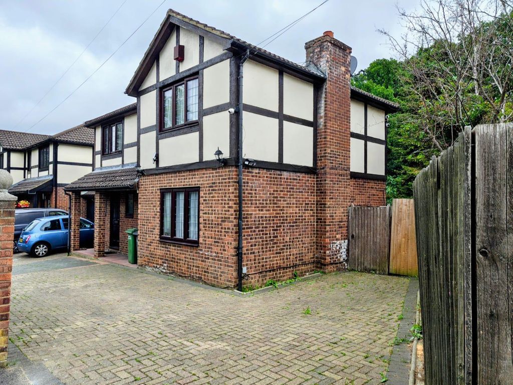 Property photo 2 of 18 Photo 9