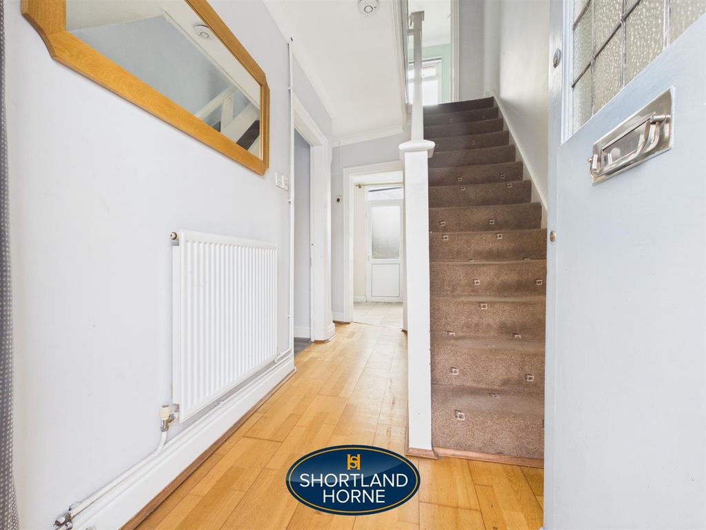 Property photo 2 of 13 Hallway