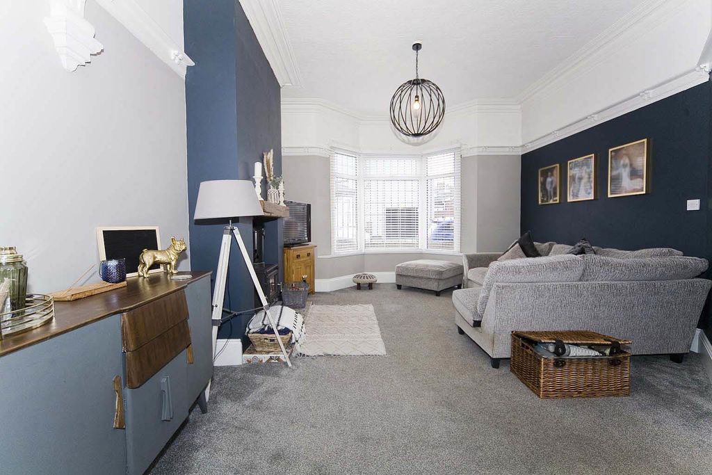 Property photo 2 of 24