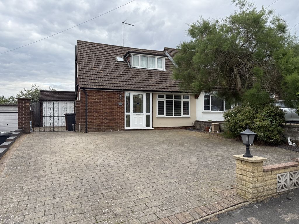Property photo 1 of 19 Front
