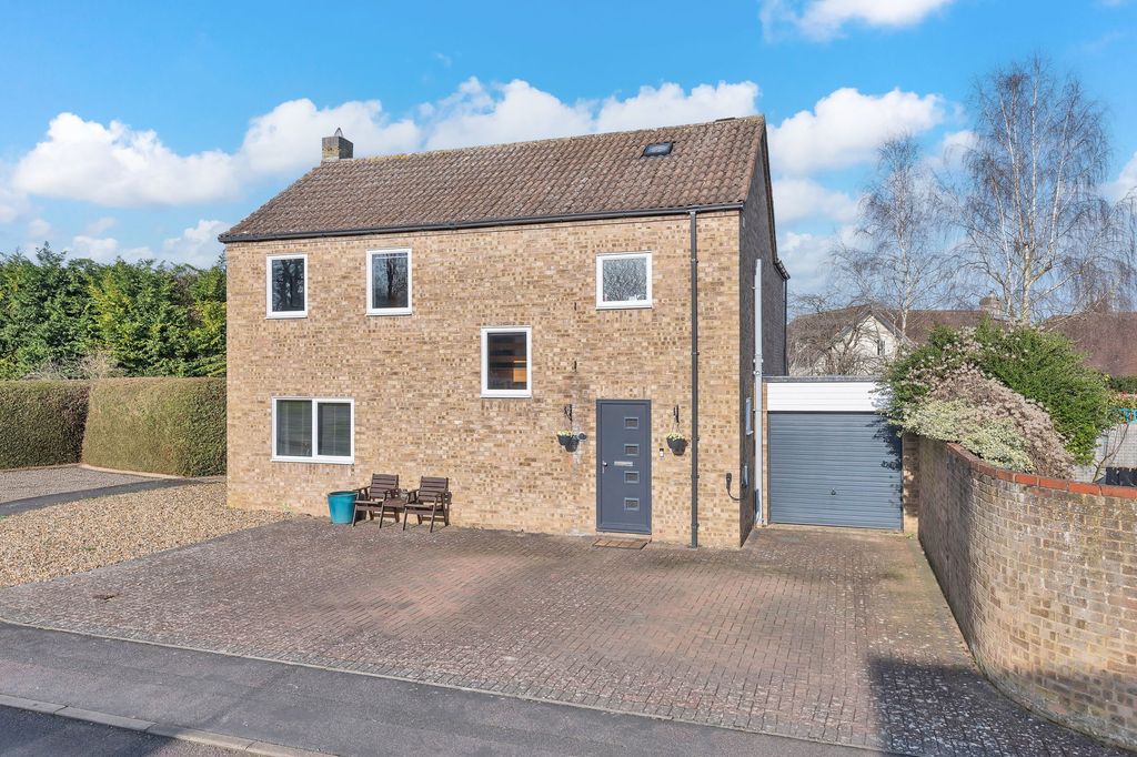 Property photo 1 of 26