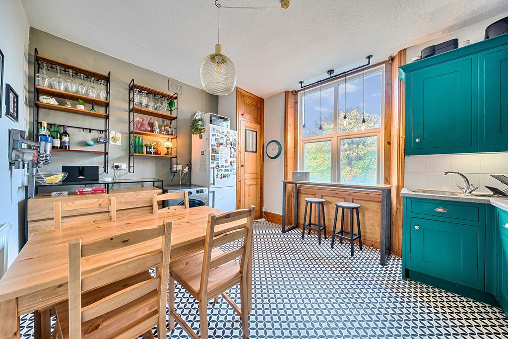 Property photo 3 of 26 Picture No. 11