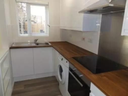 Property photo 2 of 11 Kitchen 2.Jpg
