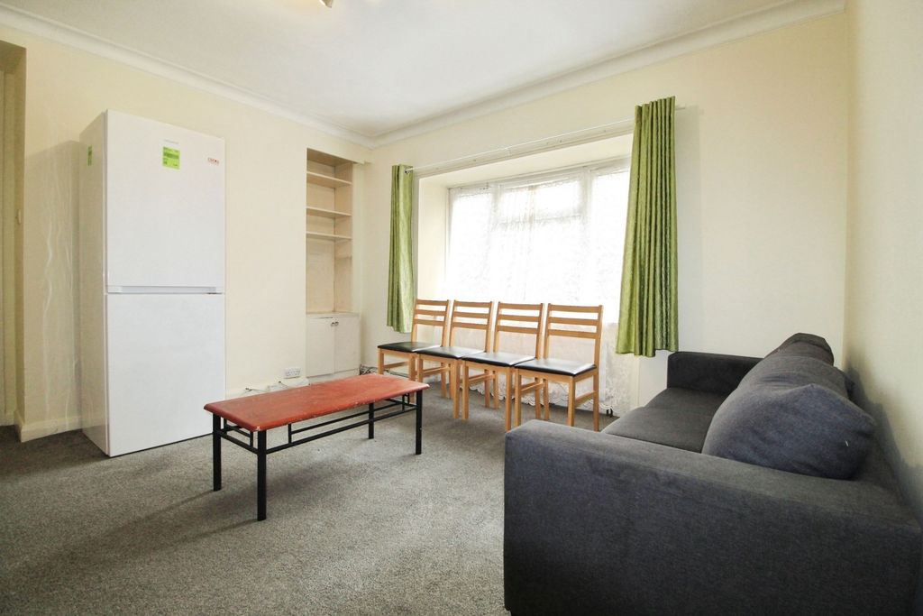 Property photo 3 of 14 Gallery