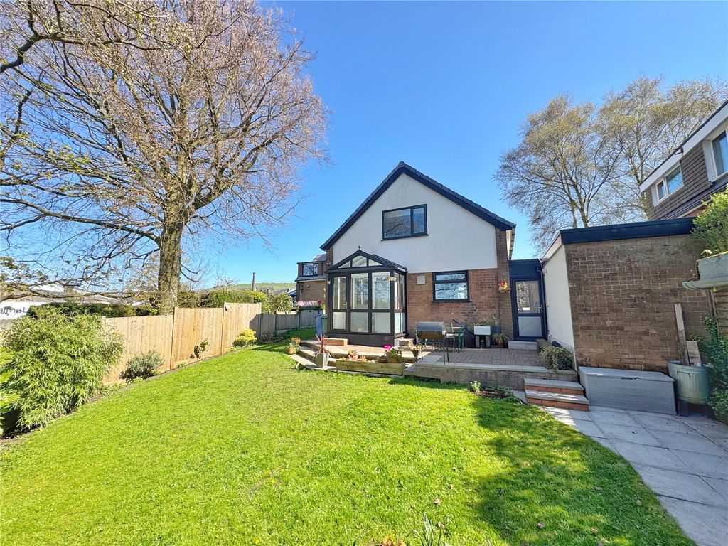 Property photo 2 of 32 Picture No. 46