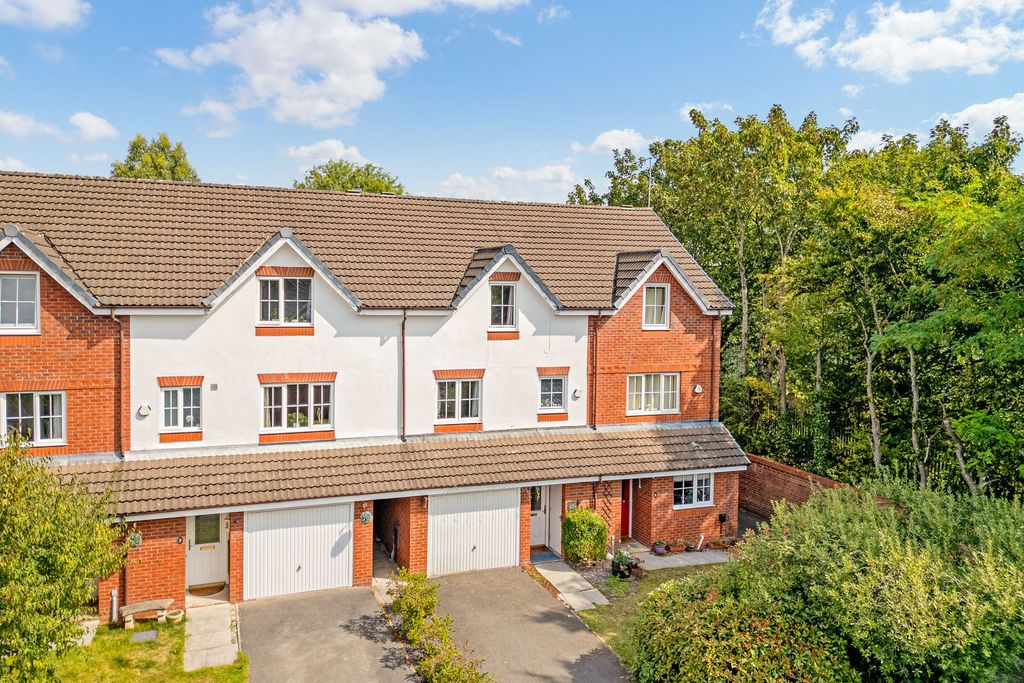 Property photo 1 of 20