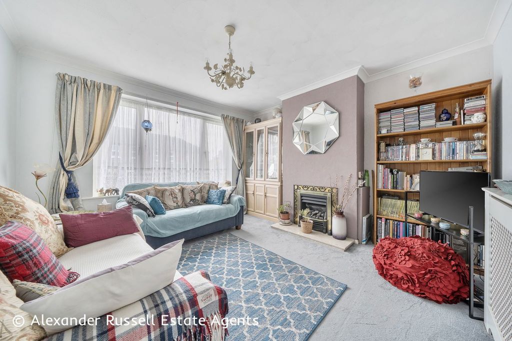 Property photo 3 of 15