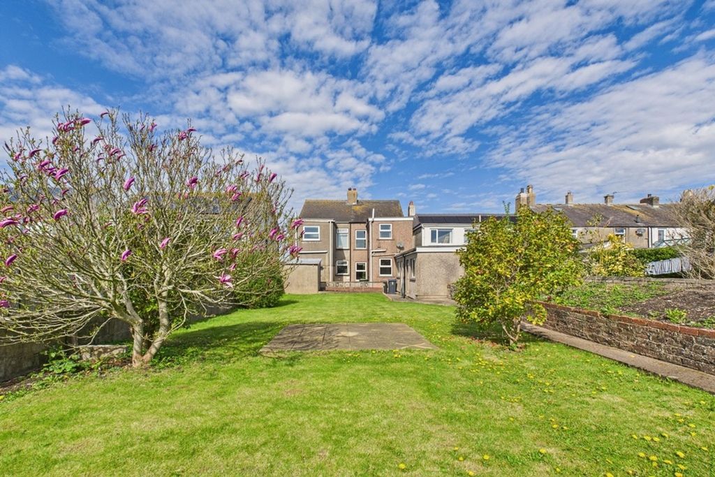 Property photo 1 of 26 Photo 24