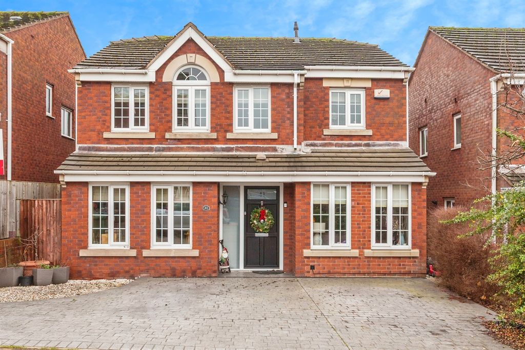 Property photo 1 of 19