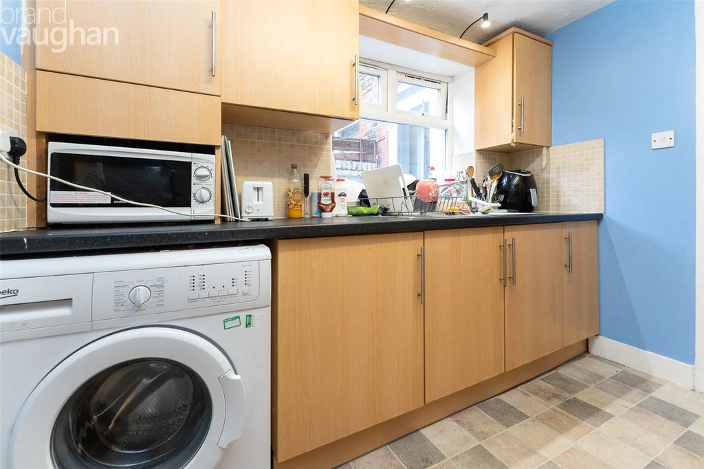 Property photo 3 of 16 Picture No. 07