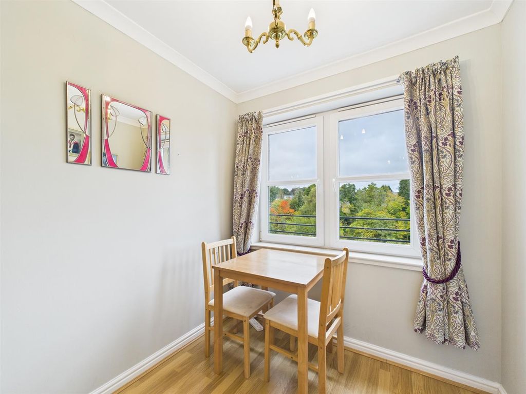 Property photo 3 of 16 Cam01486G0-Pr0886-Still008.Jpg