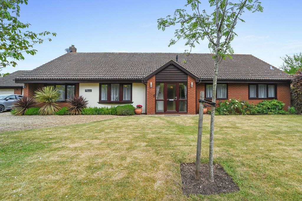 Property photo 1 of 32