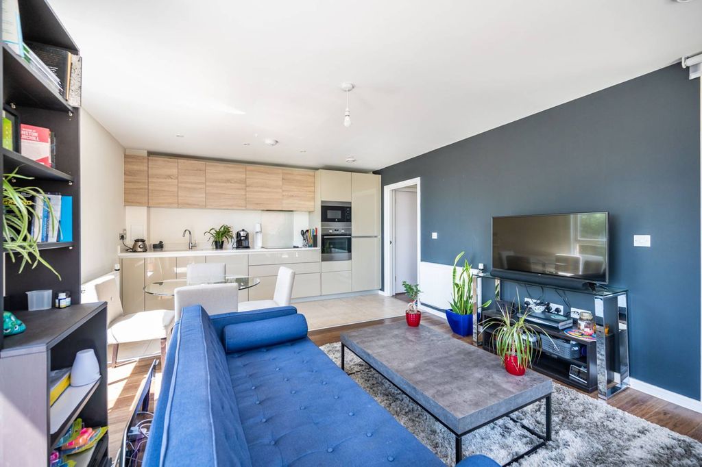 Property photo 3 of 9