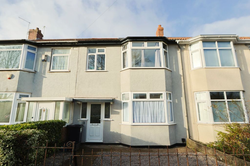 Property photo 2 of 28