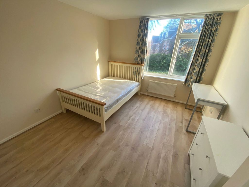 Property photo 1 of 5 Picture No. 07