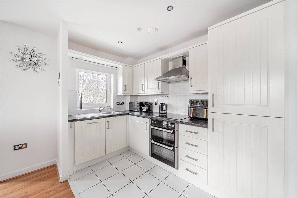 Property photo 3 of 12 Picture No. 13