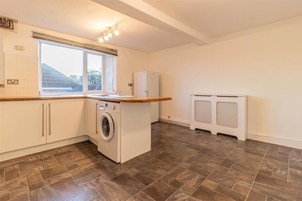 Property photo 3 of 12 Picture No. 35