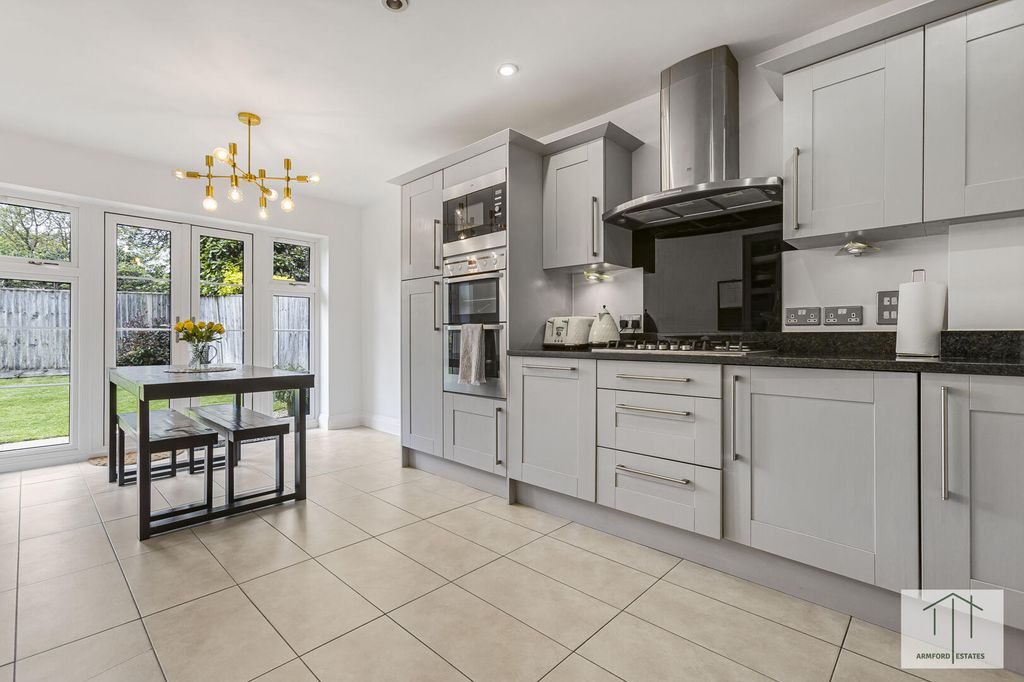 Property photo 2 of 13 Kitchen