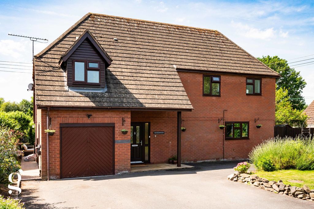 Property photo 1 of 43