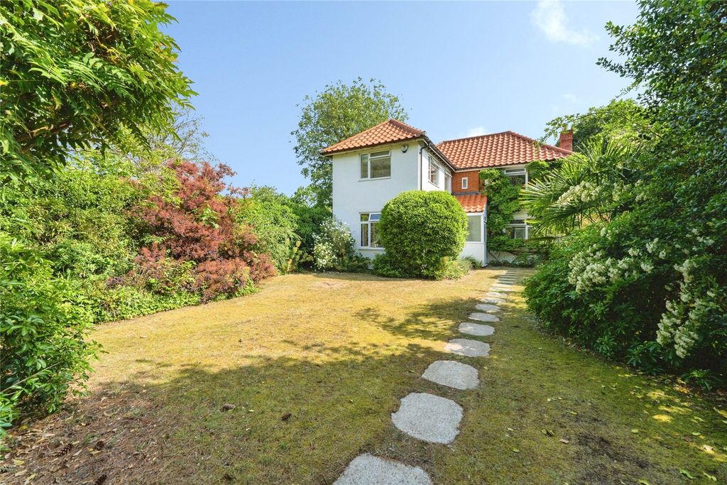 Property photo 1 of 31 Picture No. 26