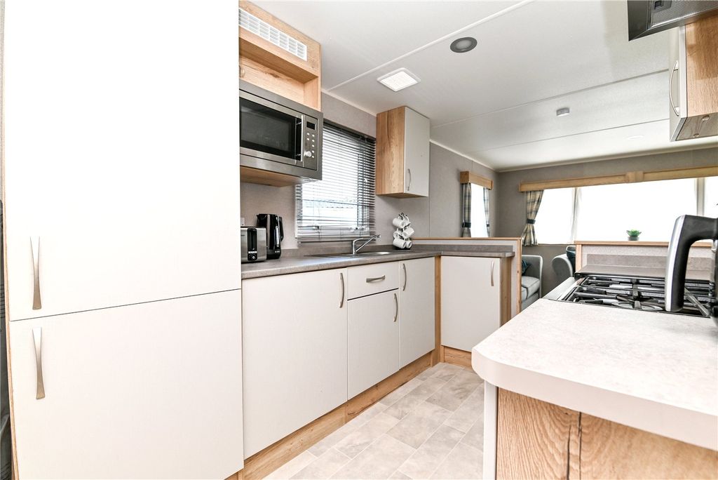 Property photo 2 of 15 Picture No. 02