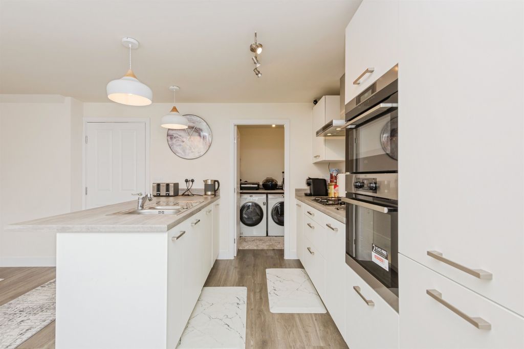 Property photo 3 of 20