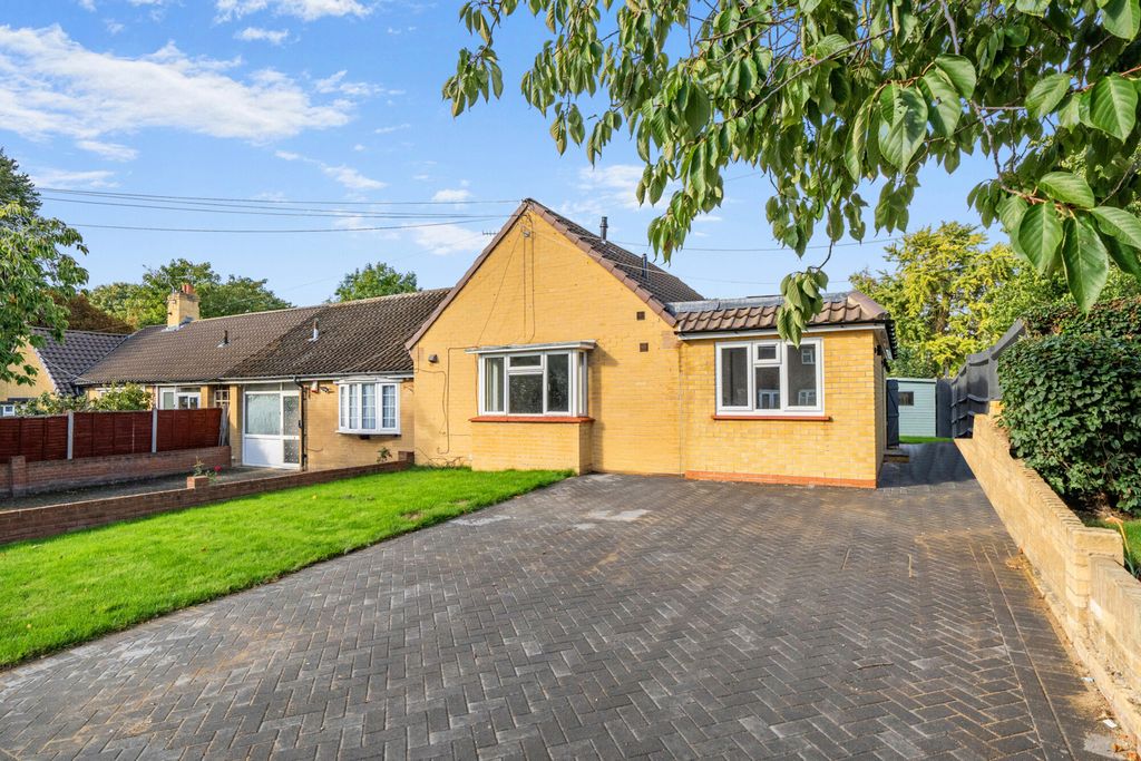 Property photo 1 of 20 External