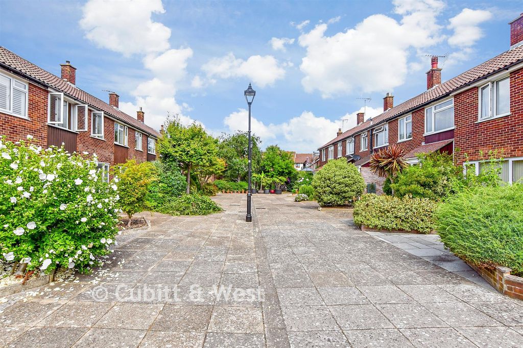 Property photo 2 of 12 Street View