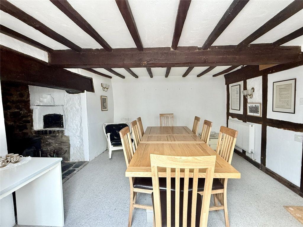 Property photo 3 of 23 Picture No. 08
