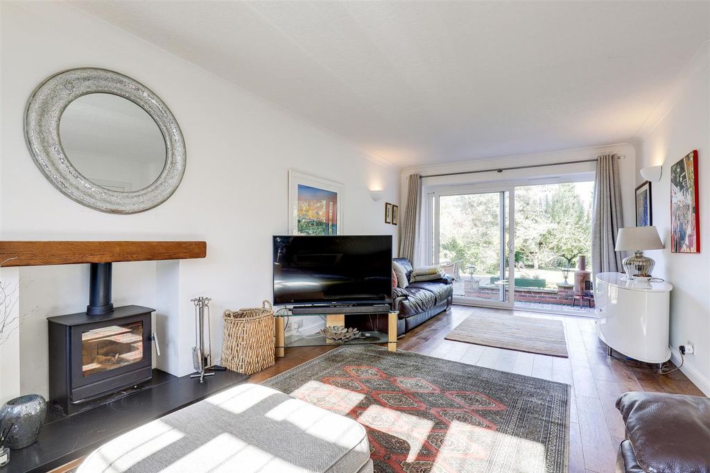 Property photo 2 of 45