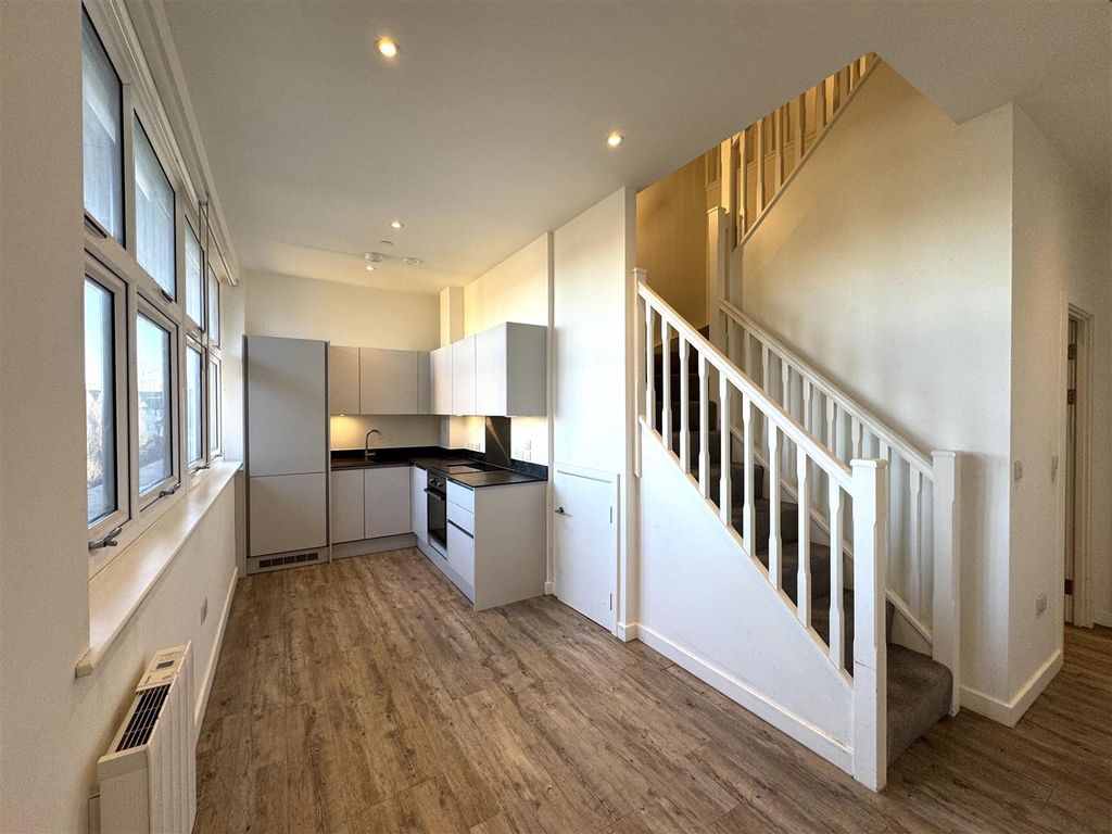 Property photo 2 of 12 Kitchen.Jpg