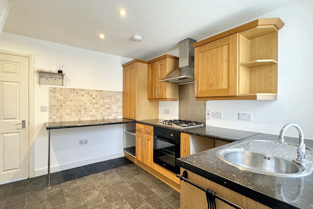 Property photo 3 of 13 Img_3368