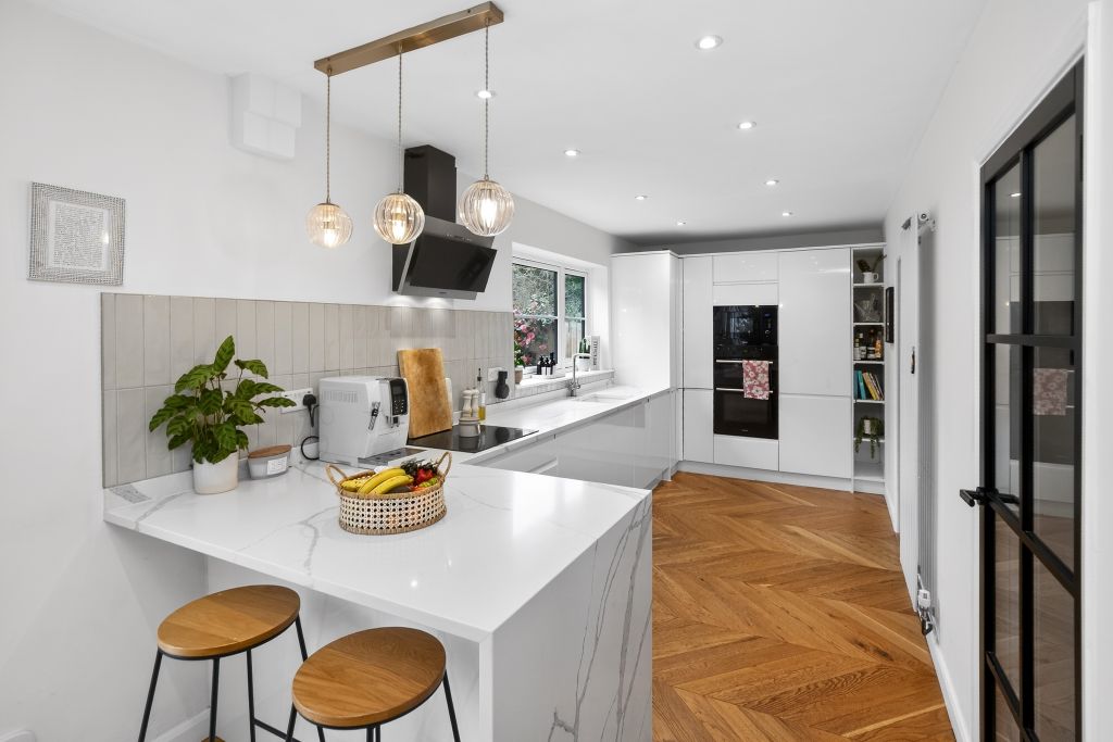 Property photo 3 of 22