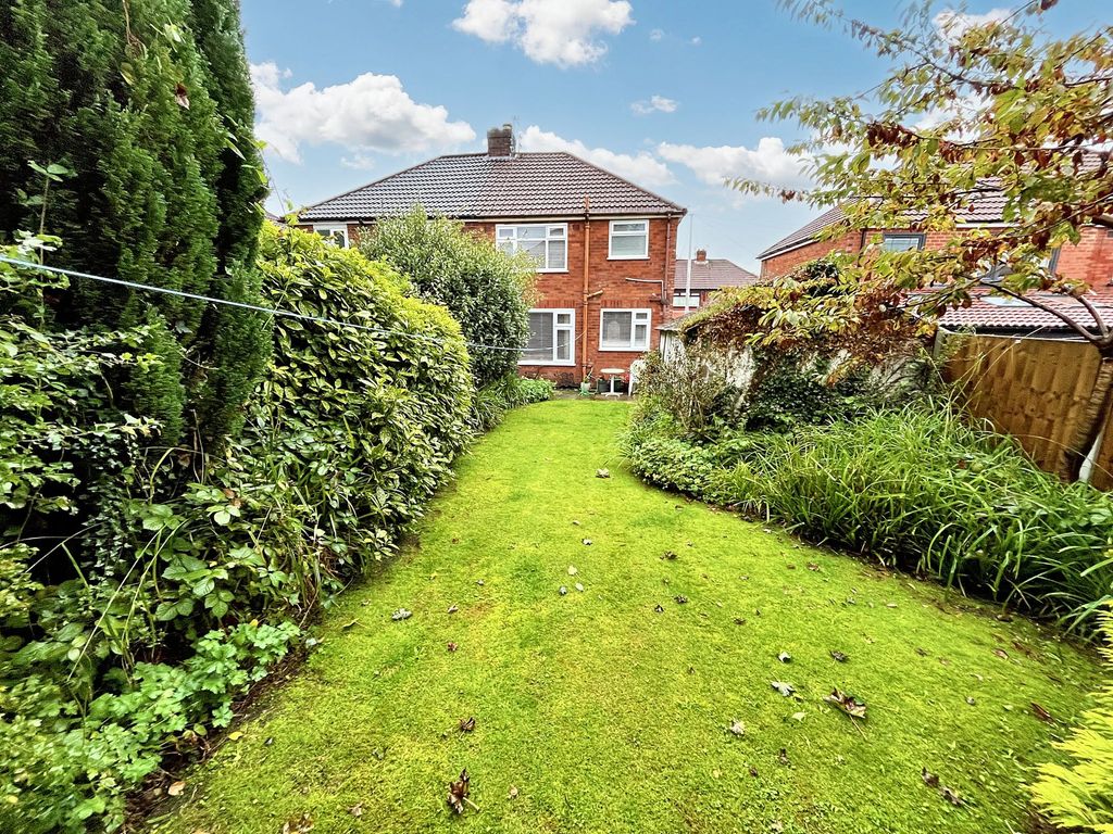 Property photo 2 of 14