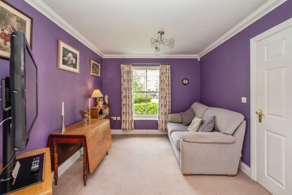 Property photo 3 of 19