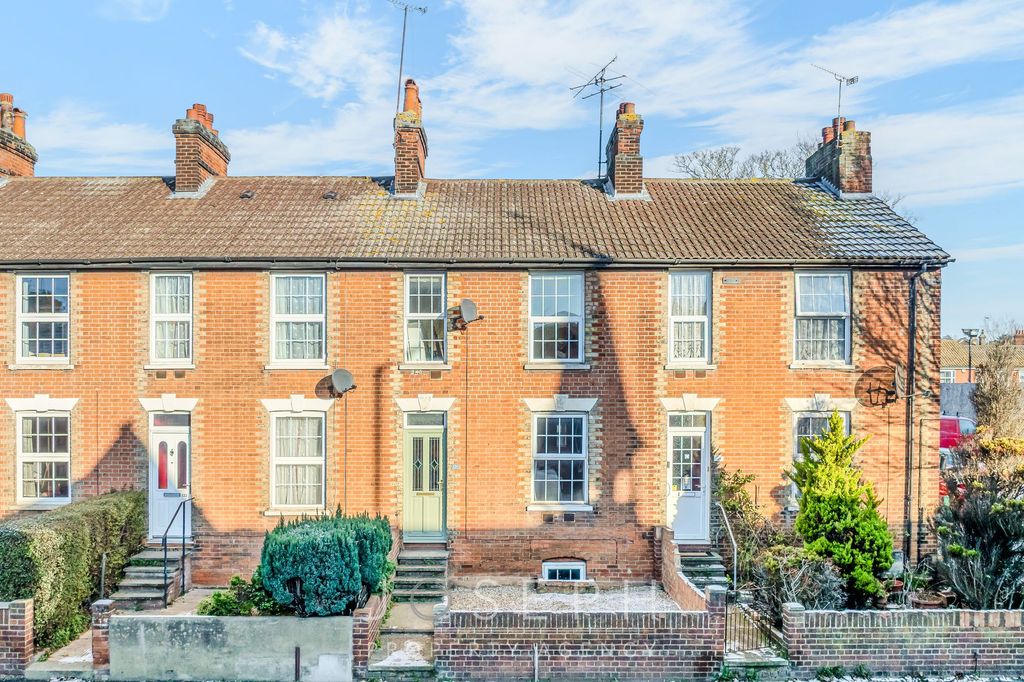 Property photo 1 of 13