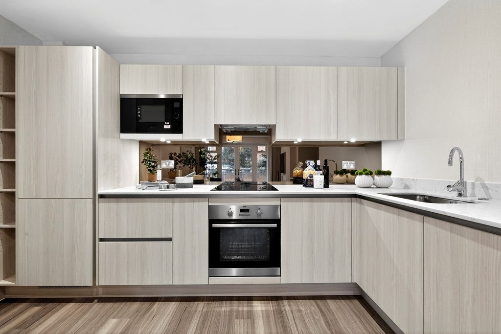 Property photo 3 of 21