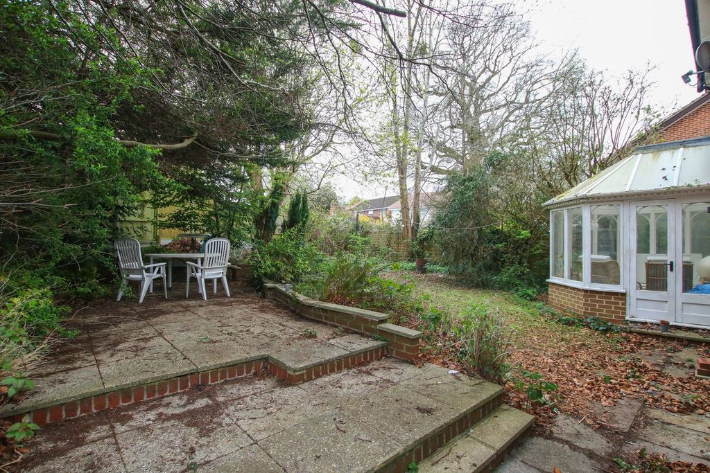 Property photo 3 of 11