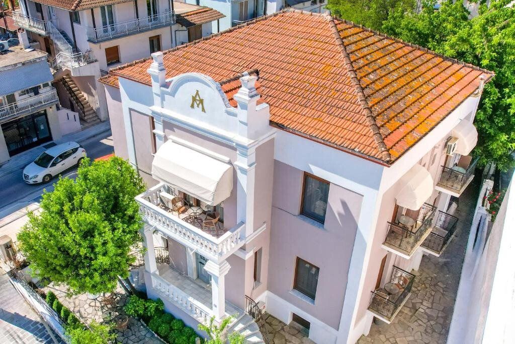 Property photo 1 of 22 For Sale Hotel 530 m² On The Island Of Thassos
