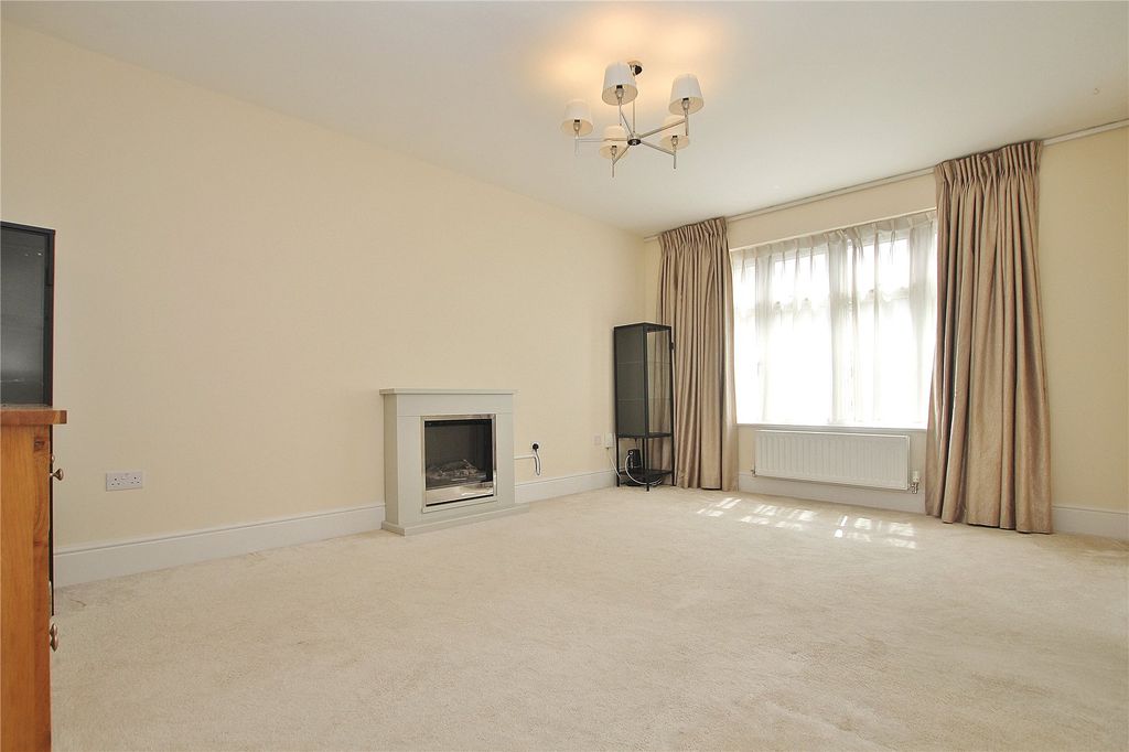 Property photo 3 of 19 Picture No. 22