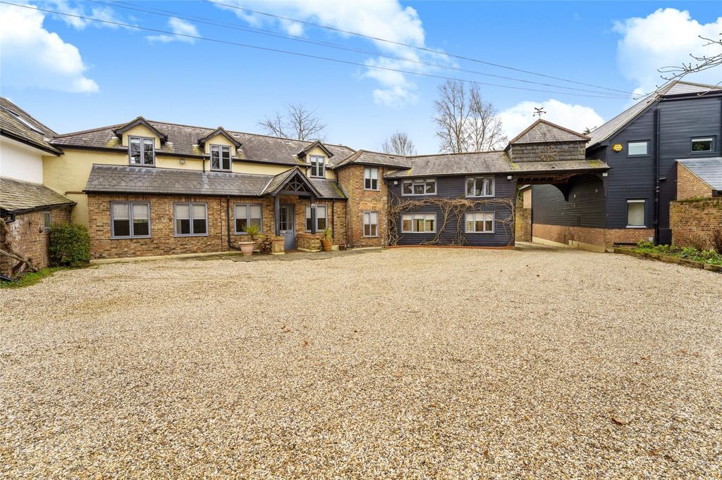 Property photo 1 of 57 Picture No. 25