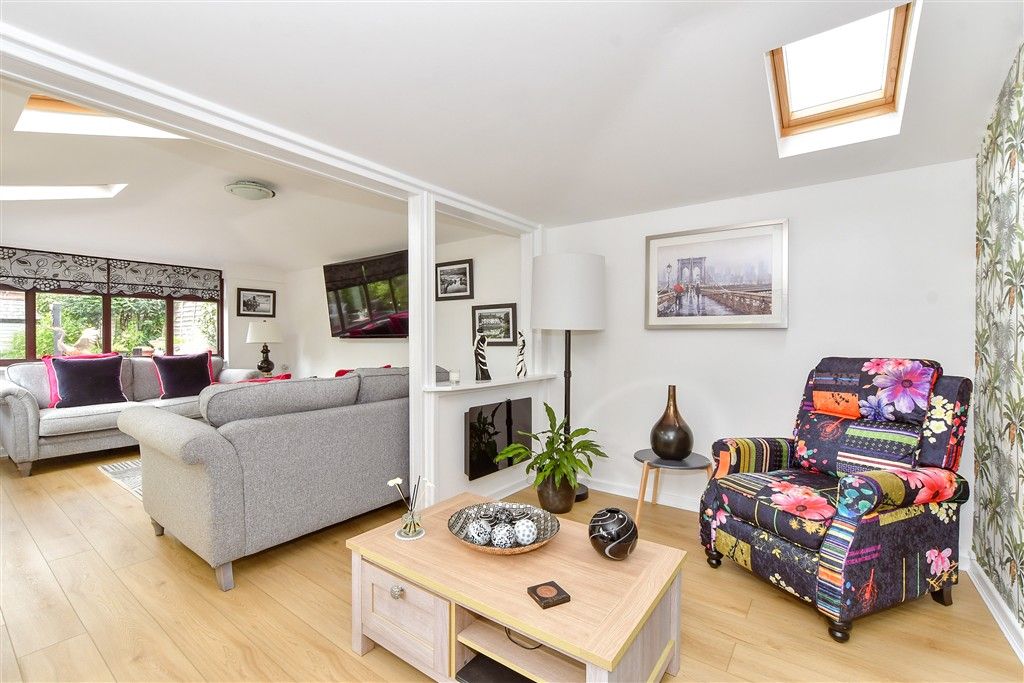 Property photo 2 of 13 Sitting Area